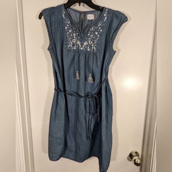 Ingrid & Isabel Maternity Denim Chambray Summer Sun Dress Small Embroidered - Picture 1 of 8